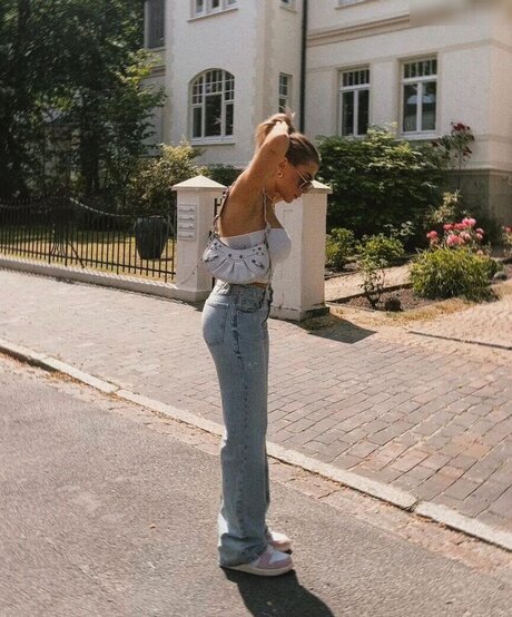 Lenaknk model hd gallery