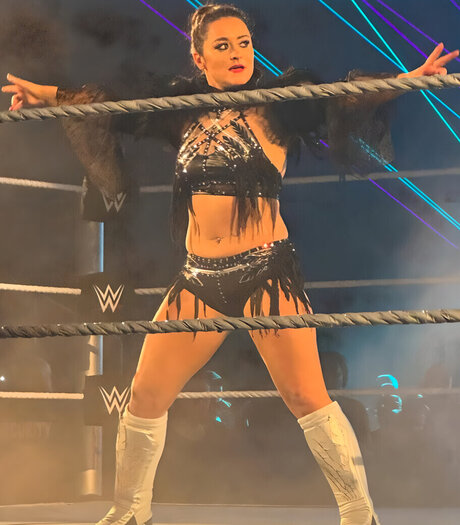 Lyra Valkyria sex pornstar gallery