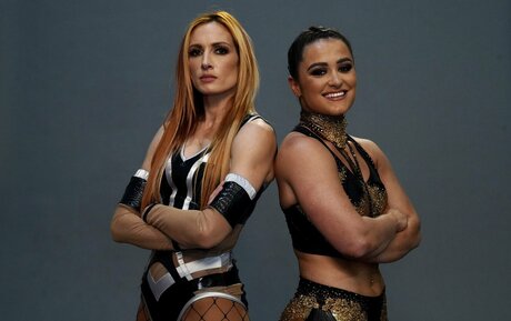 Lyra Valkyria model perfect image