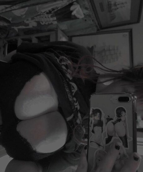 Livdracula model nudes photo