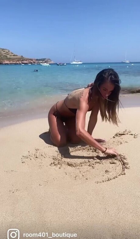 Claudia Magnabosco model beautiful pictures