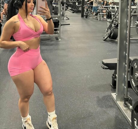 Karen Cantu xxx model picture