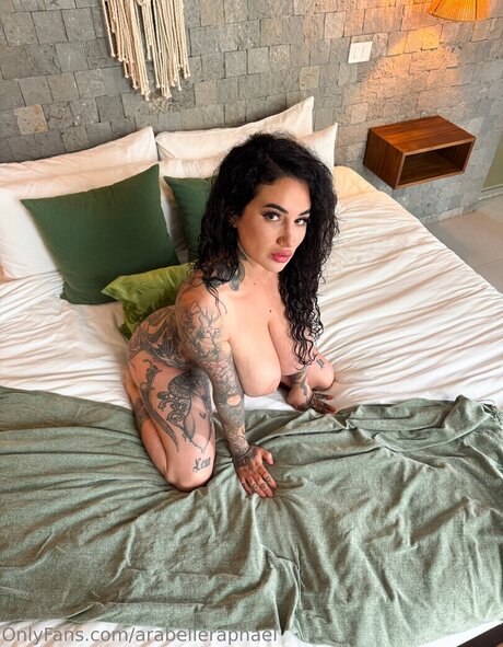 Arabelle Raphael naked pornstar pics