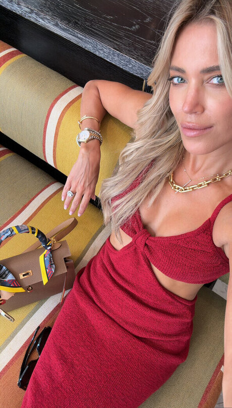 hooters onlyfans hot porn images