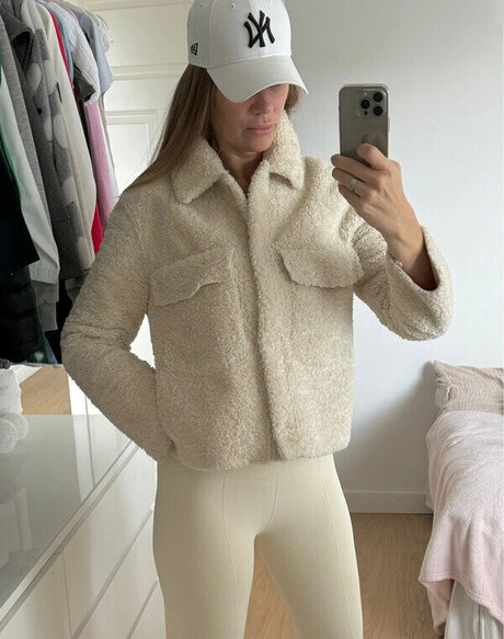 milf handjob onlyfans pornos image