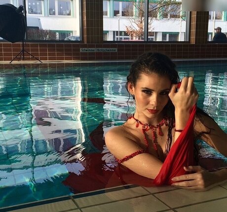 Betty Taube naked pornstar photos