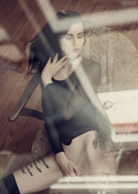 VipersDoll model hot picture