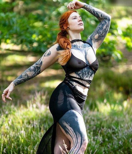 joeleen gi model sexy pics