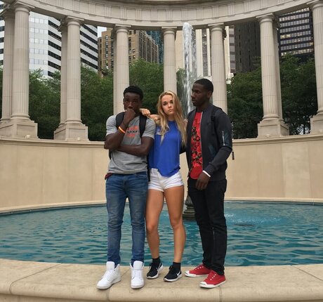 Karyn Best hot star picture