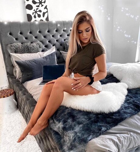 Nathalie Bleicher Woth nude actress pics