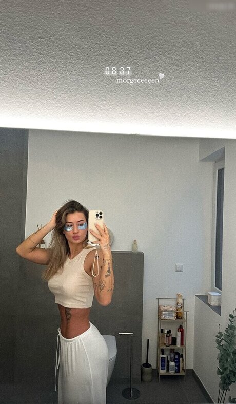 Lenaajoy star sexy image