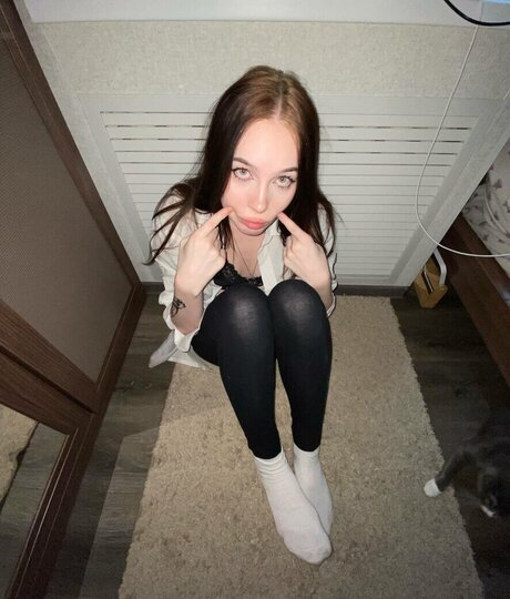 aswrinna pretty model images