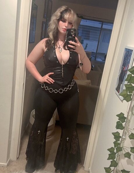 amateur lesbian onlyfans hot nude image