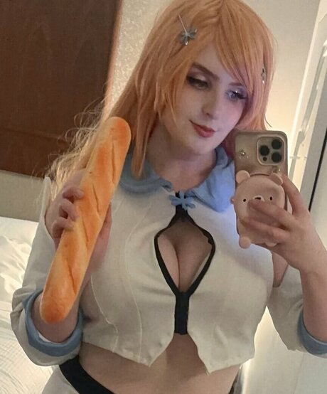 Aretteepls model nude picture