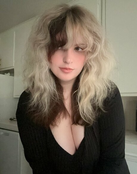 Aretteepls sex model pics