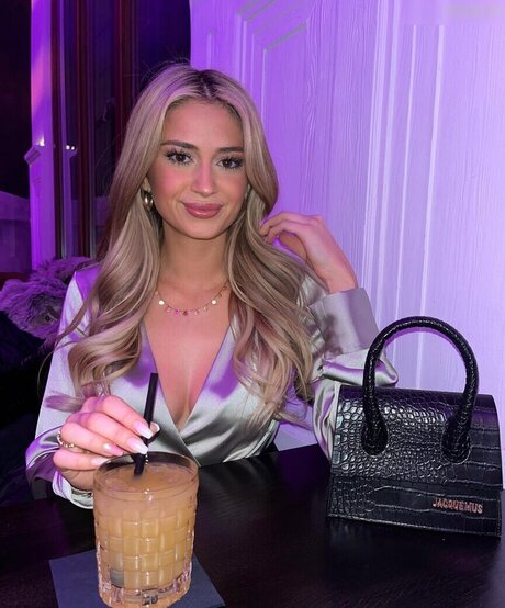 Vanessa Wende pornstar nudes archive