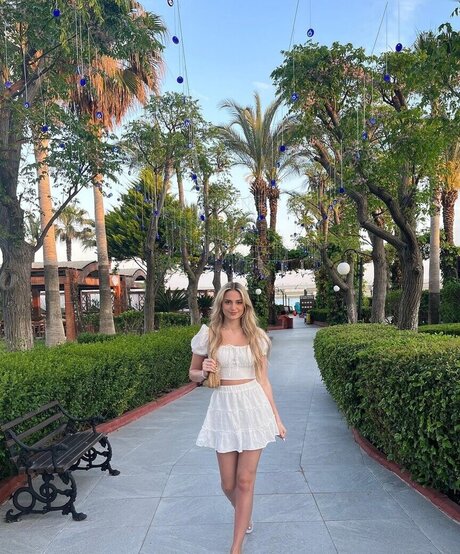 Vanessa Wende pornstar nice archive