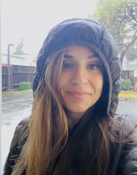 BellaSuede free actress galleries