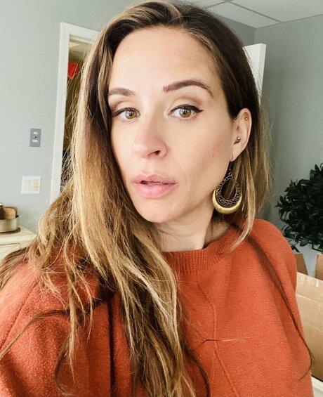 BellaSuede xxx model pic