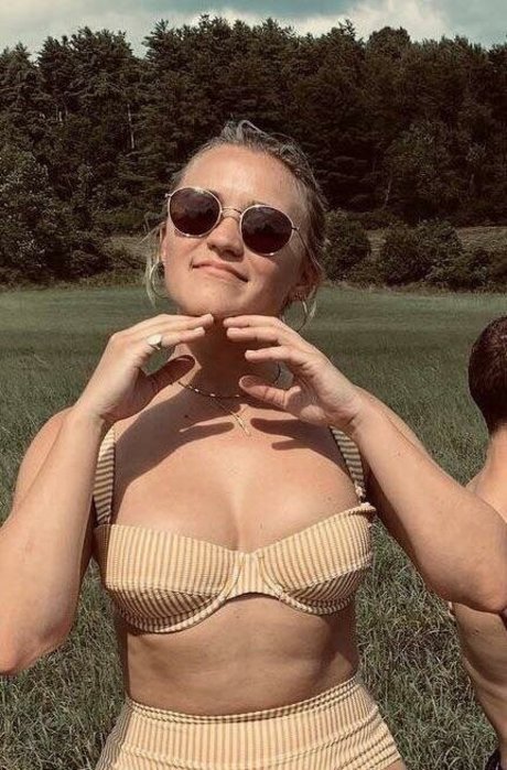 Emily Osment best star gallery