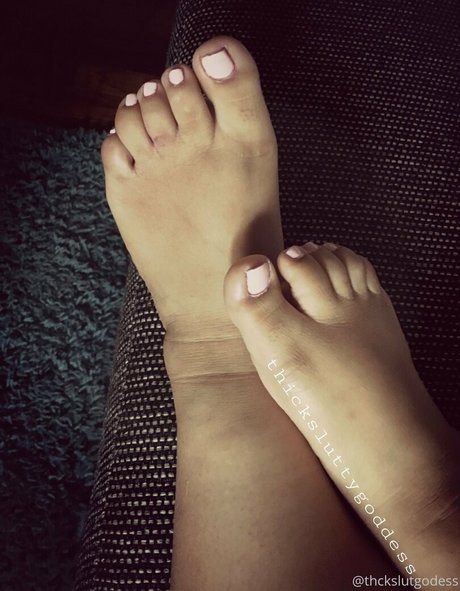 thckslutgoddess star exclusive image