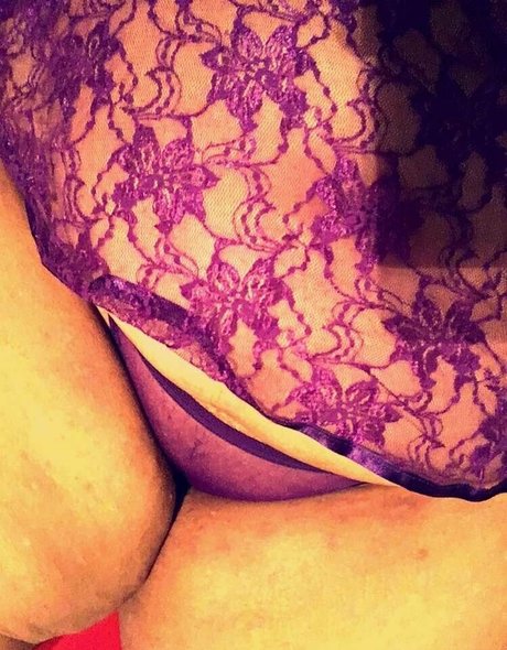 thckslutgoddess model beautiful photos