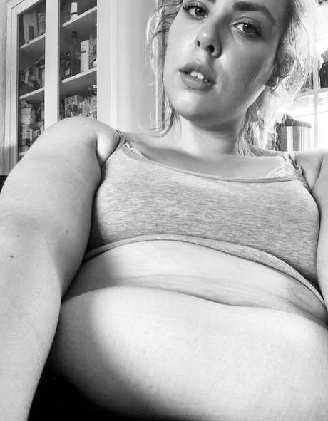 eatee perfect pornstar image