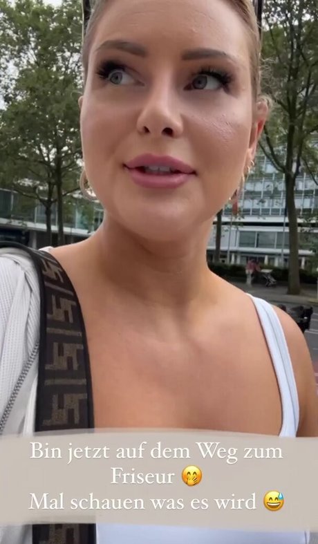 Maren Wolf perfect pornstar image