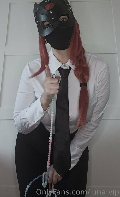 luna vip sexy model photo