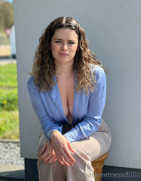 nerdy teen onlyfans hot galleries