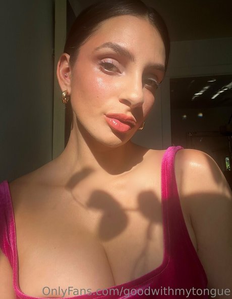 goodwithmytongue model sex picture