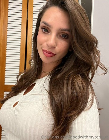 goodwithmytongue pornstar sexy image