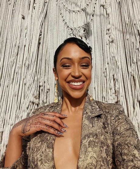 Liza Koshy best pornstar pic