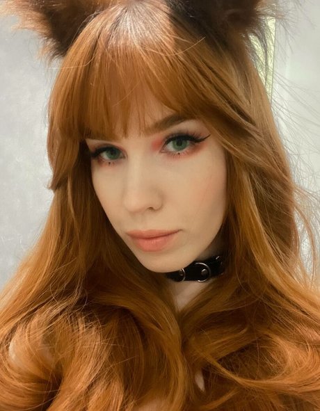 Mood Asmr star sexy img