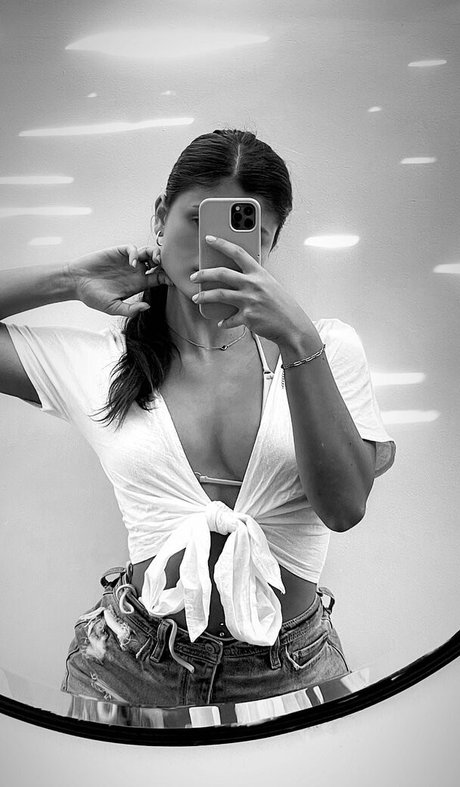 livefitelle pornstar nudes pictures