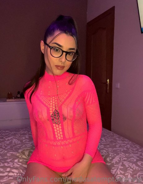 medusatemptationvip model pornographic pictures