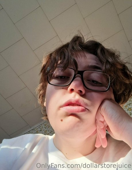 dollarstorejuice pornographic actress gallery