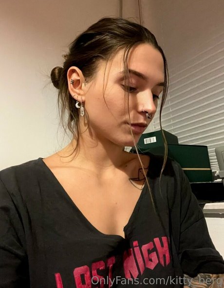 Kitty Berg star perfect pic