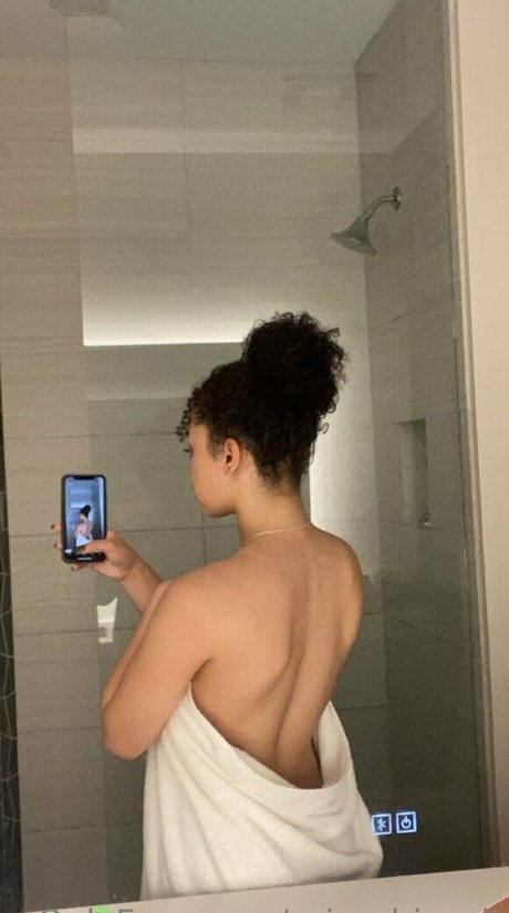 prissybiscuit porn actress pics