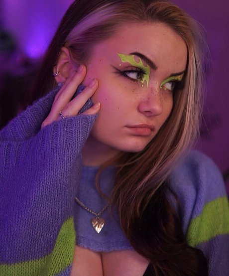 Proxyfox star nude archive