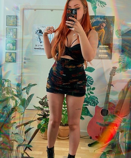 Proxyfox erotic actress pic