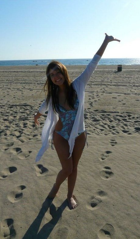 Soe Gschwind star sexy images