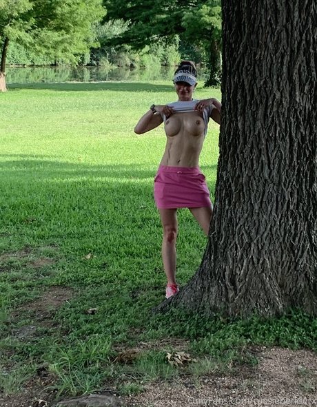 Cassie Bender perfect model img