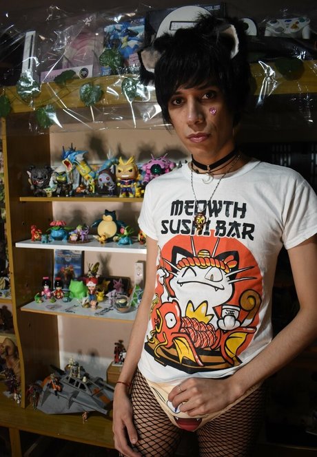 free geek boy profile image