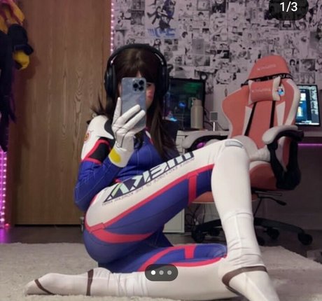 Emma kat 22 star art img