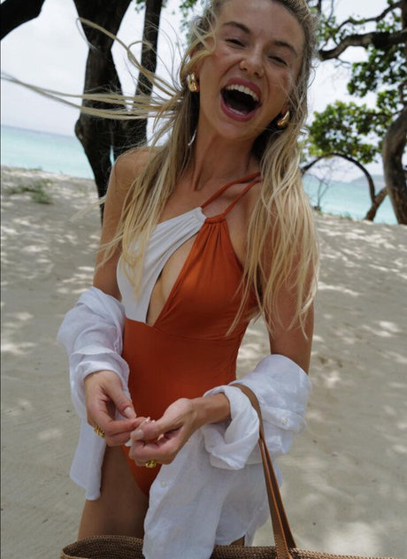 Georgia Toffolo model best picture