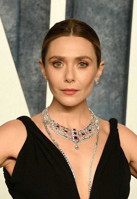 Elizabeth Olsen beautiful pornstar images