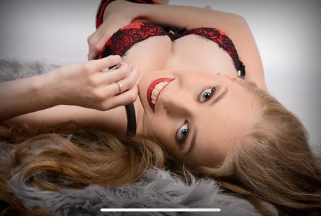 Lexi Clark pornstar sexy gallery