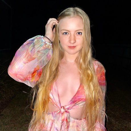 Lepidolite_ model naked gallery