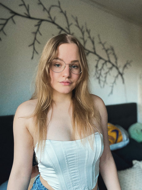 Lina Klein art pornstar image